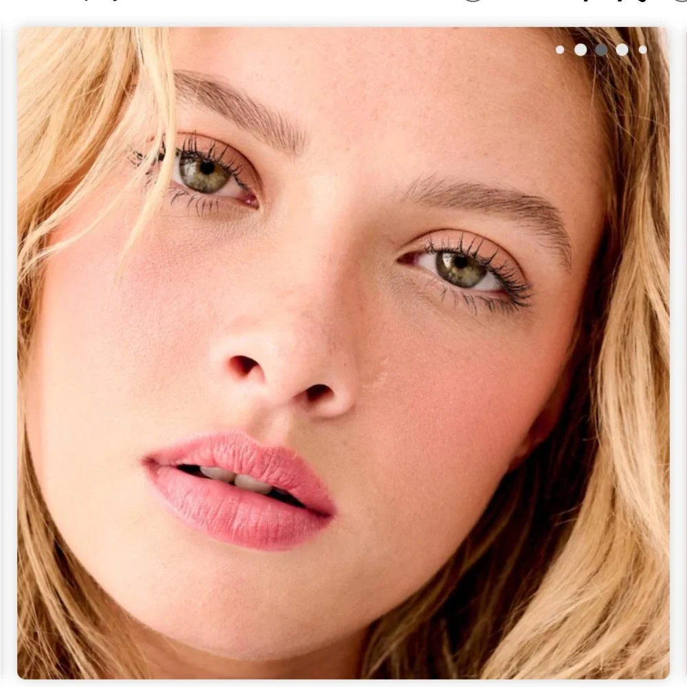 *🆕*NEW* BENEFIT | FULL | Shellie - Silky-Soft Powder Blush - Picture 9 of 10